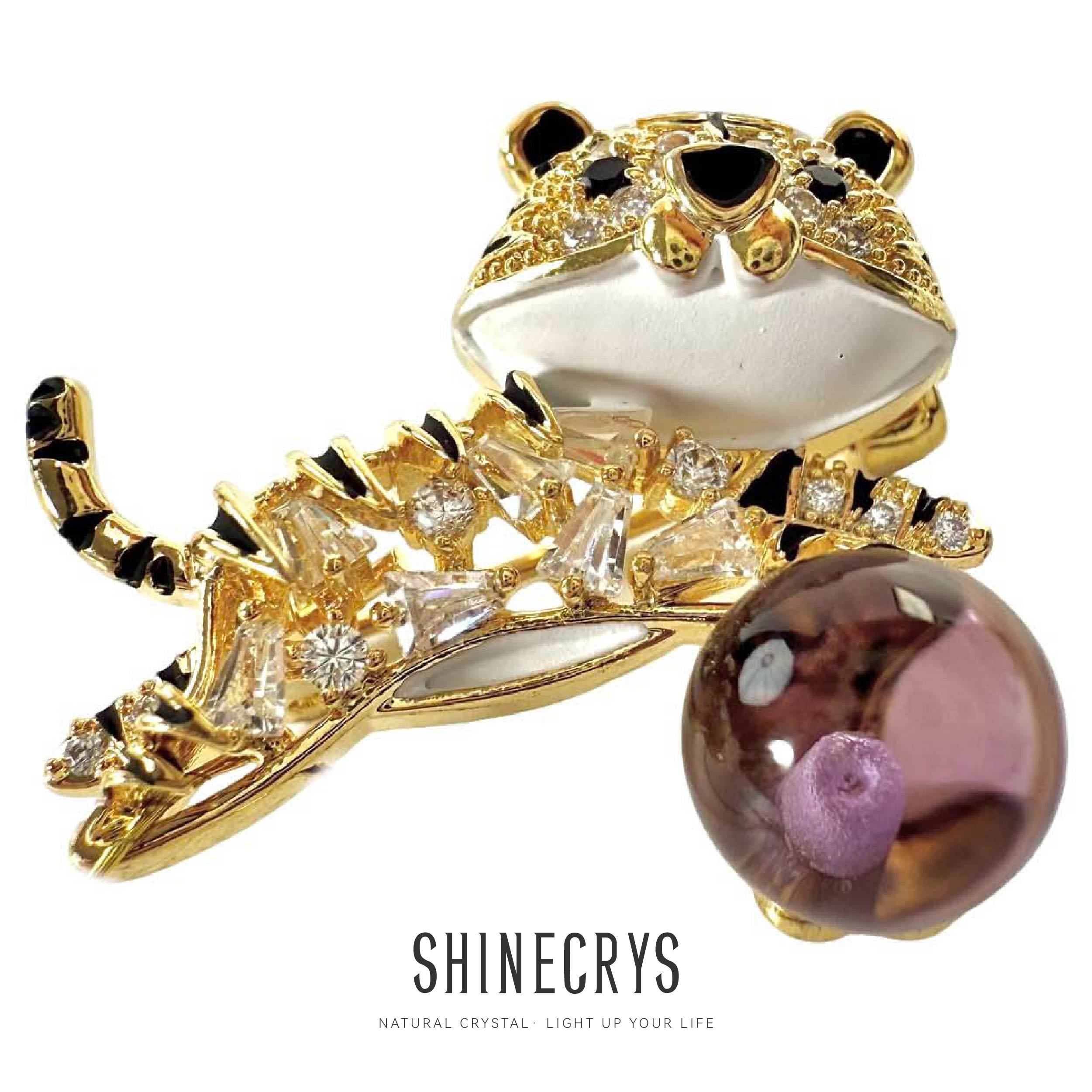 Shinecrys-  amethyst brooch