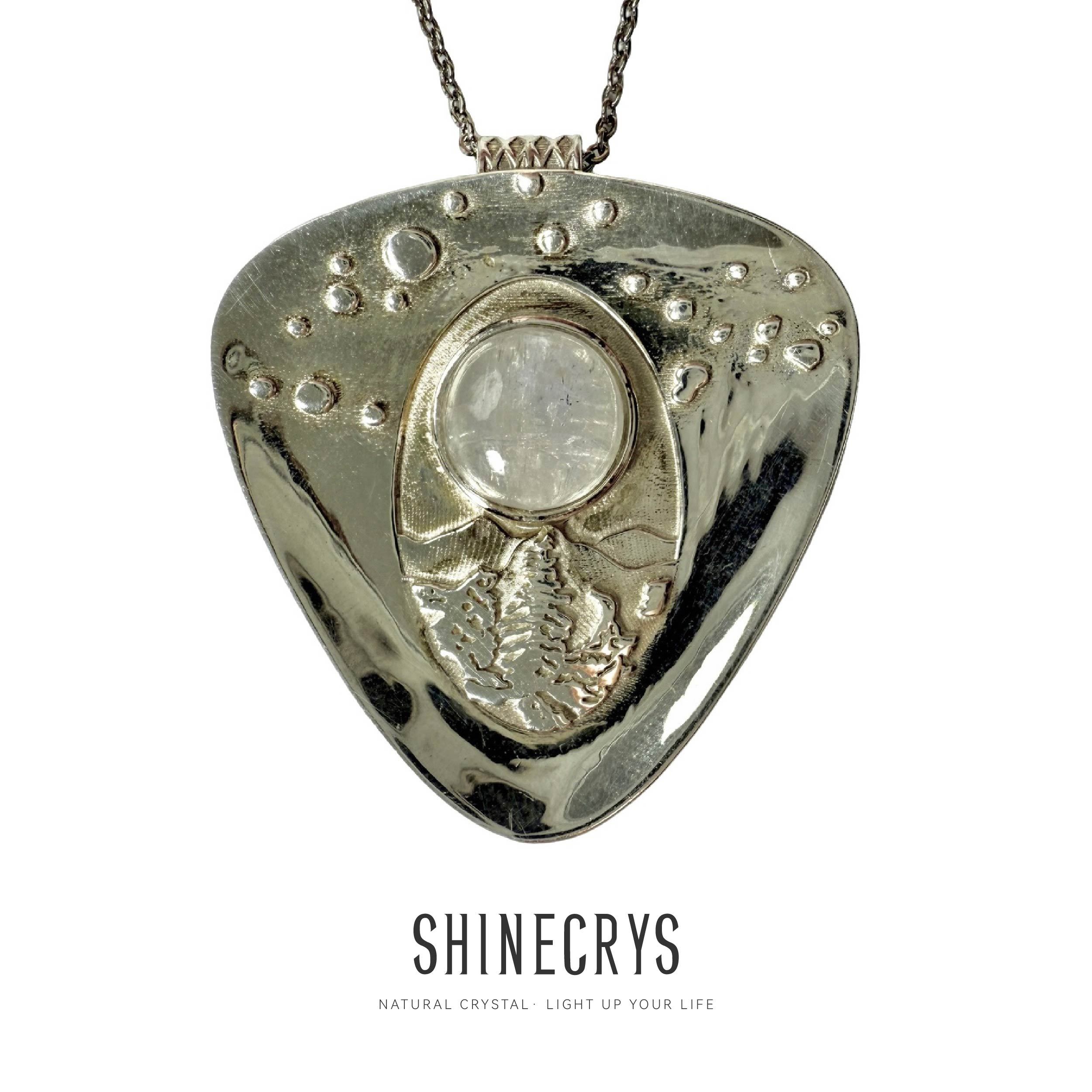 Shinecrys- moonstone pendant