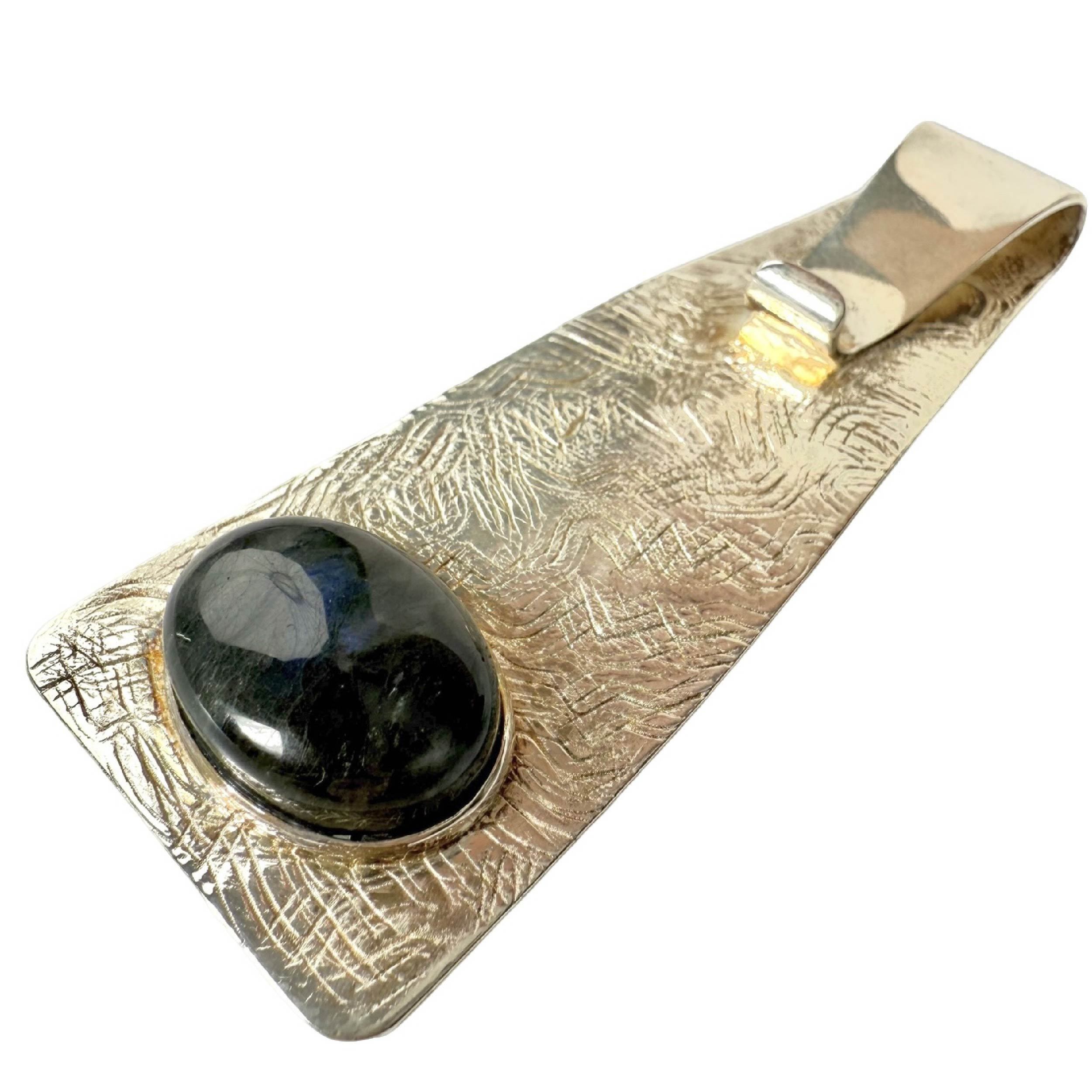 Shinecrys-  labradorite pendant