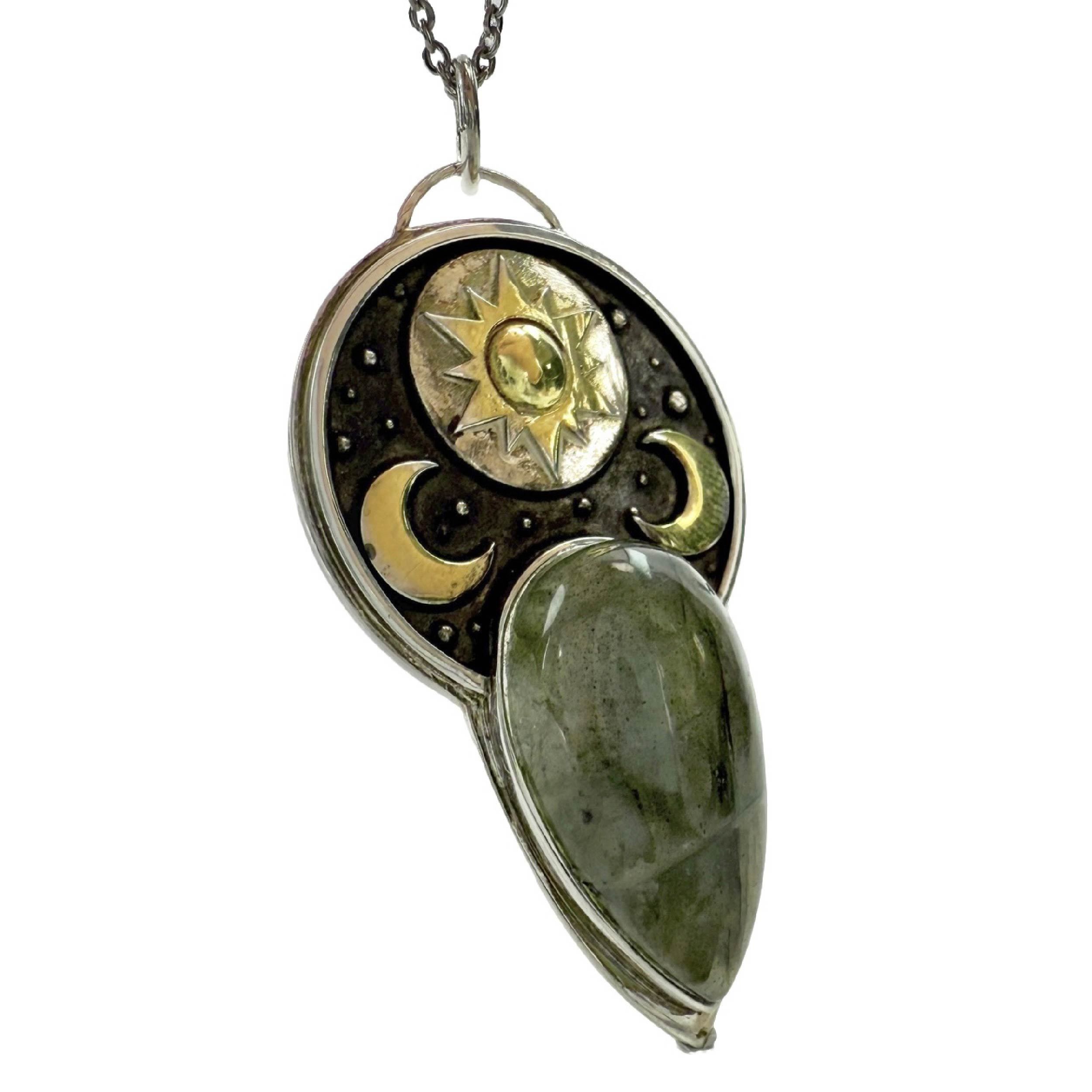 Shinecrys-  labradorite pendant