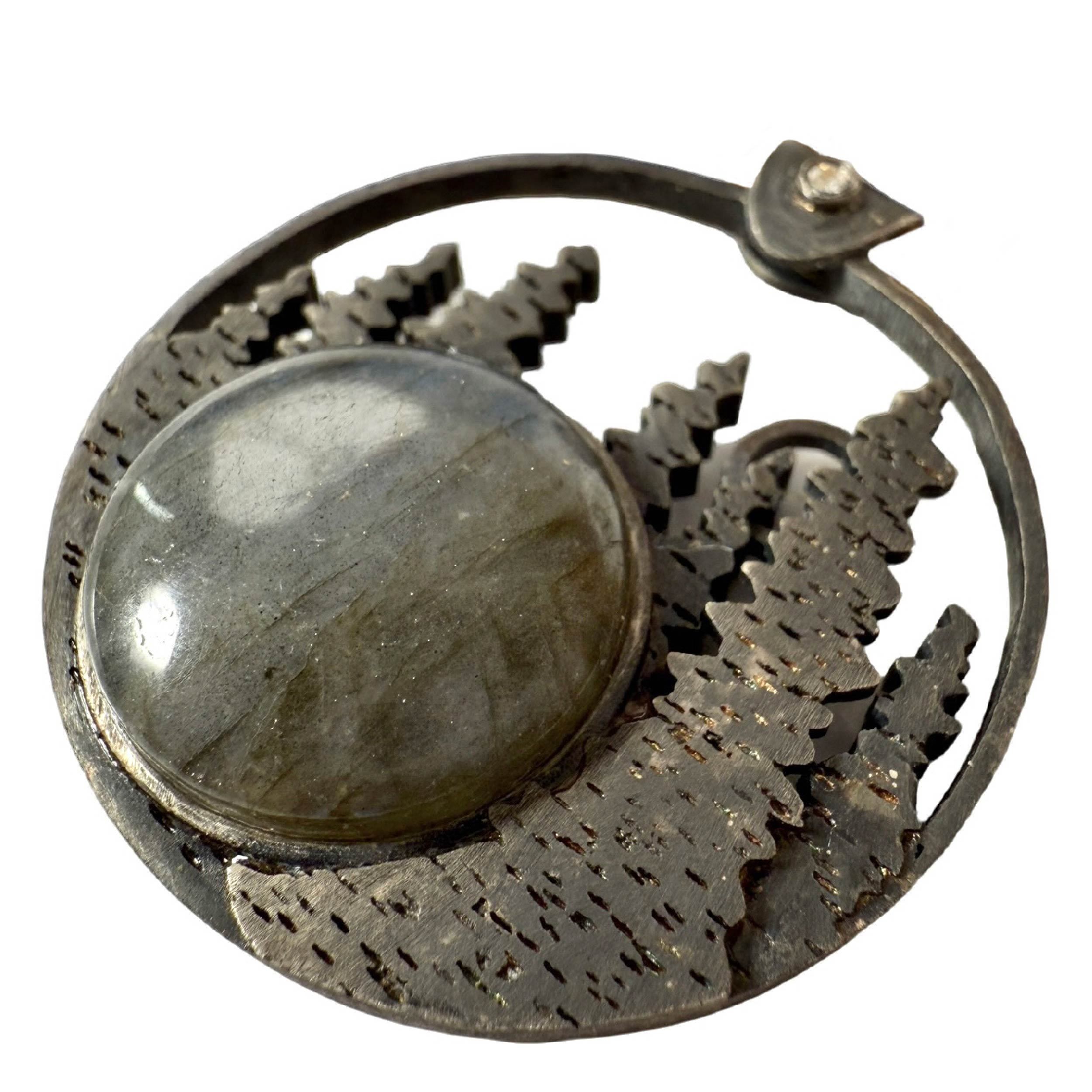 Shinecrys- Labradorite  pendant