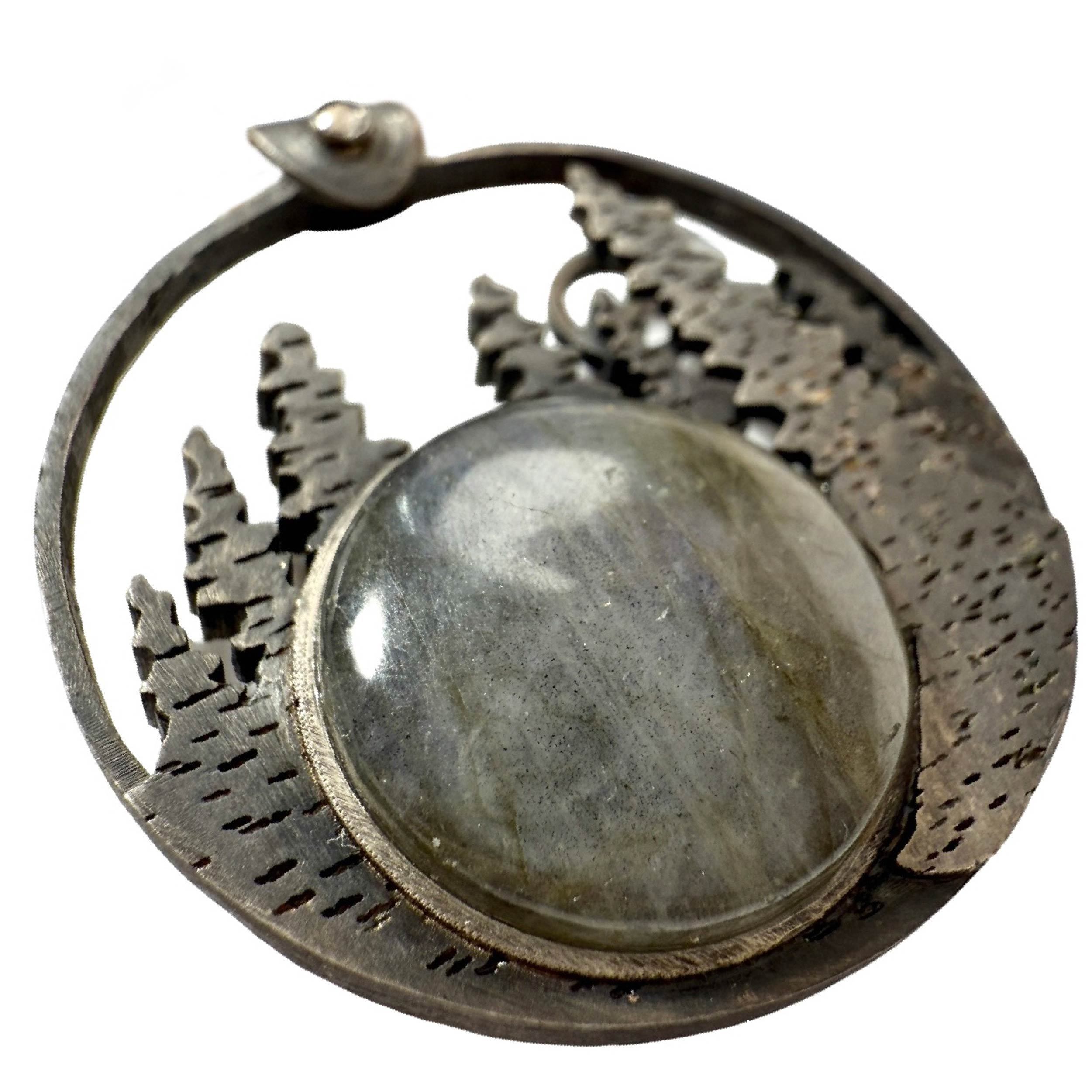 Shinecrys- Labradorite  pendant