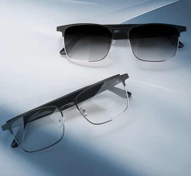 I000140 Smart Sunglasses  Wireless Audio, Color-Changing, Anti-Ultraviolet, Music Playback  Universal Compatibility