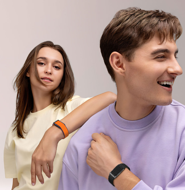 I000358 Smart Band Screenless Fitness Tracker Blood Pressure & Heart Rate Monitor Metal Body with Android OS