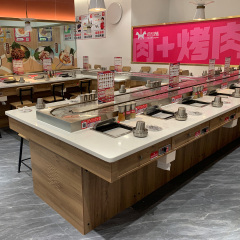Revolving barbecue table