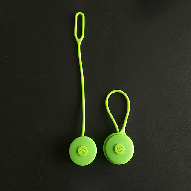 Brand new Silicone Promotion mini Night running Cycling bike Waterproof Hiking keychain led Torch Backpack Camping Light