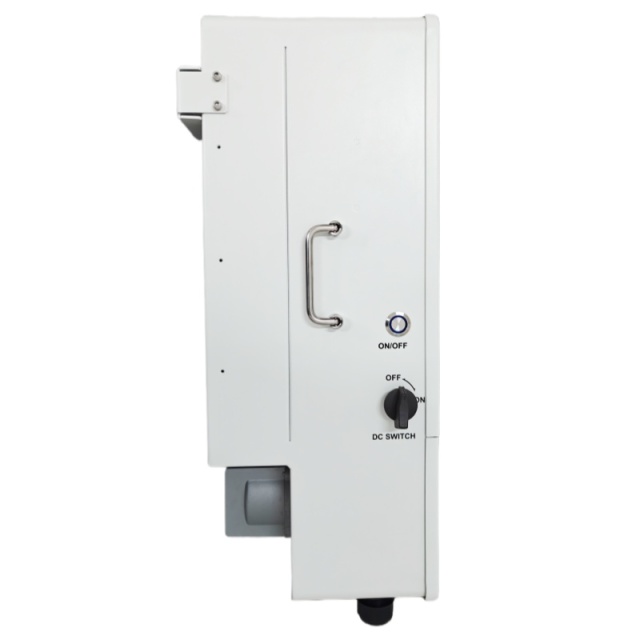 Deye Three-phase Grid Hybrid Solar Inverter 15kW/16kW LiFePO4 with WIFI RS485 CAN Communication