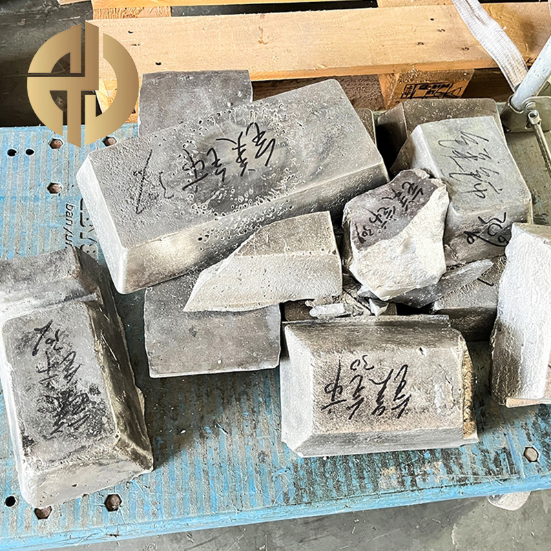 Magnesium-calcium alloy ingot