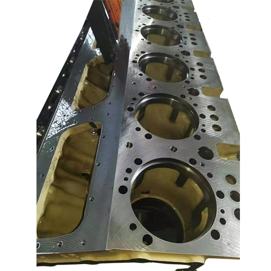 4955242 engine block