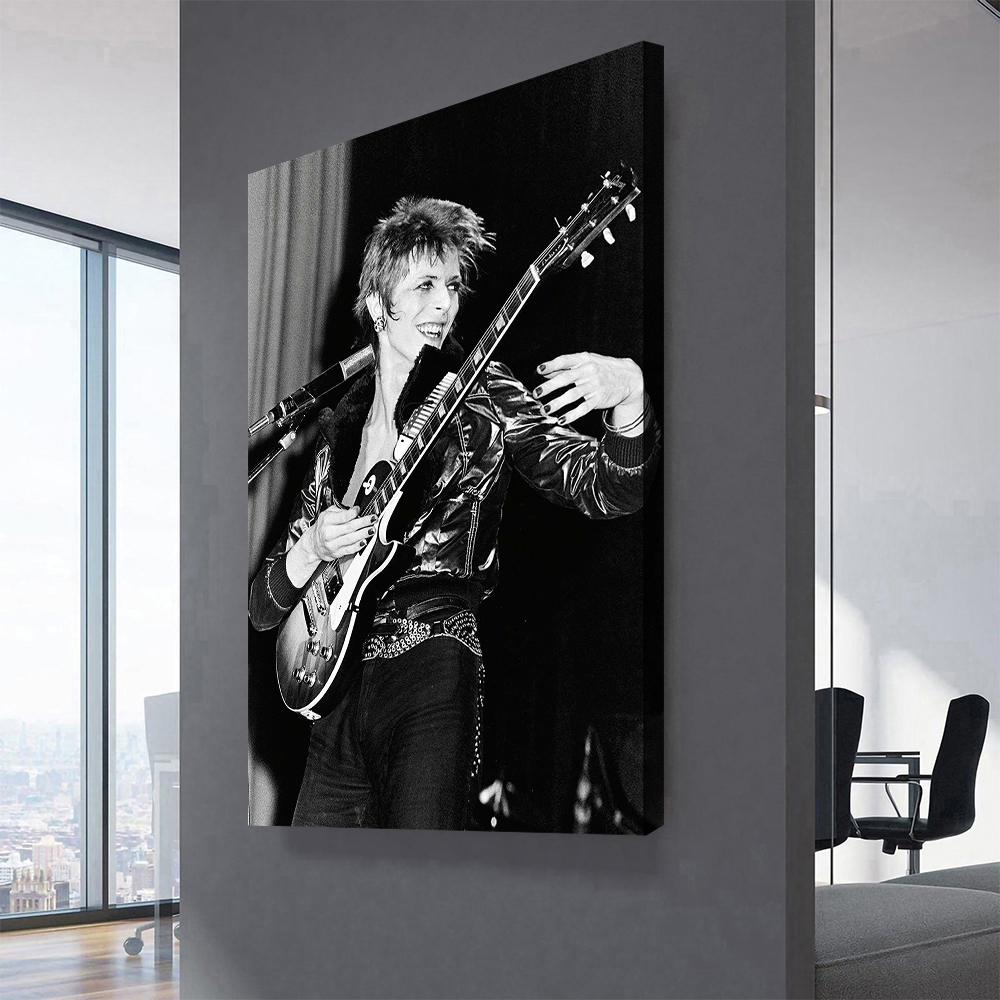 David Bowie on stage 1972 Canvas Wall Art