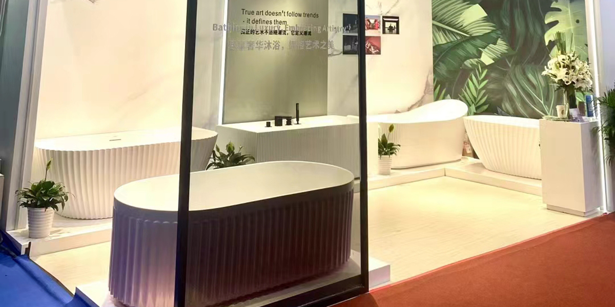 freestanding acrylic bathtub