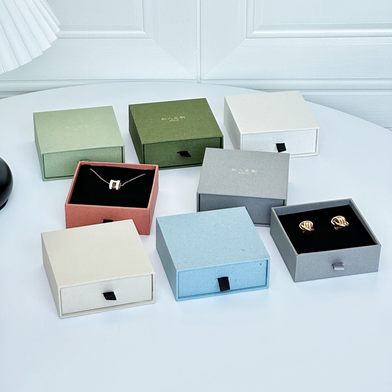 Multicolor drawer-style jewelry box