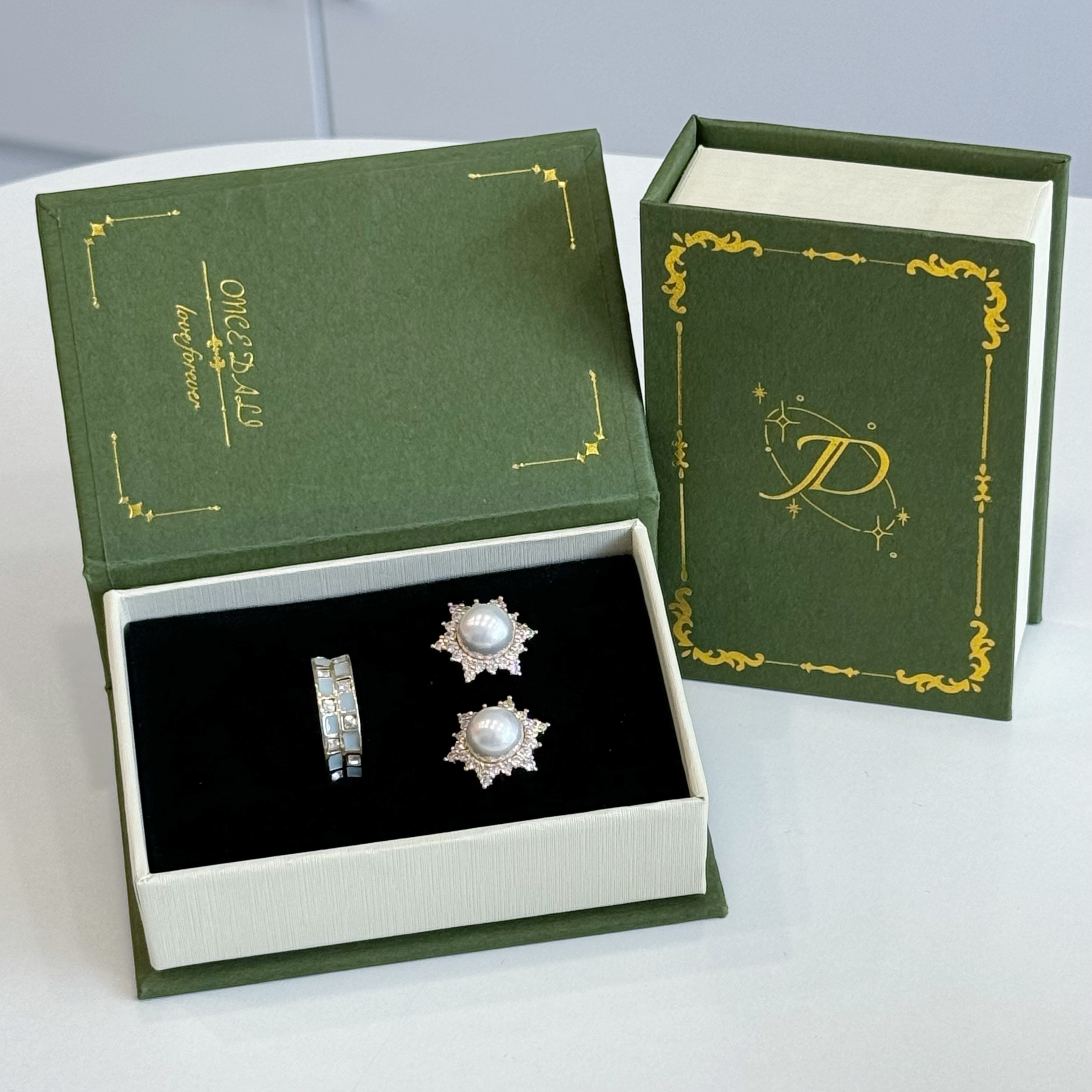 Luxury Book-Style Jewelry Box | Magnetic Flip-Top Necklace & Earring Gift Box