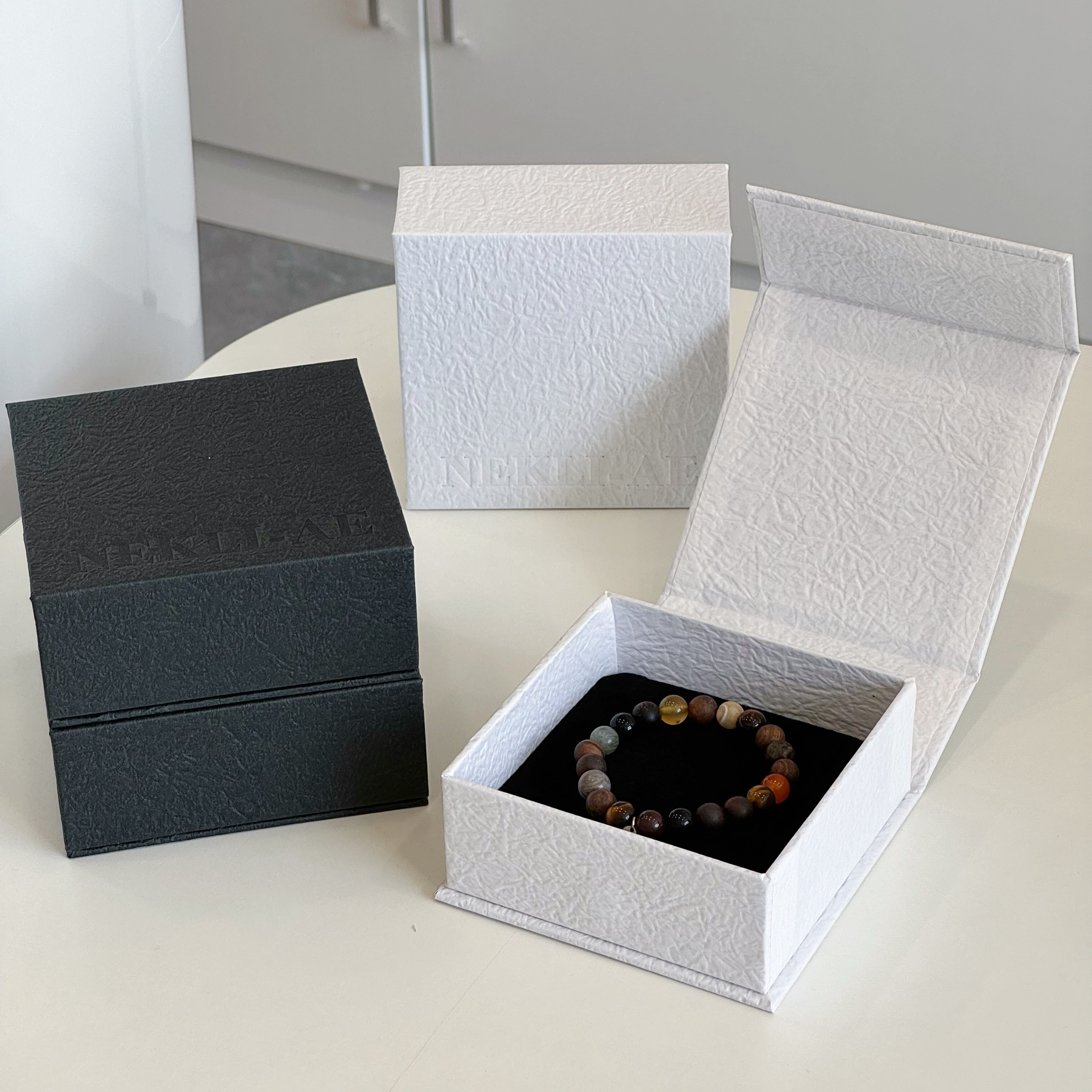 Luxury Magnetic Flip-top Jewelry Box - Textured Black & White Book-Style Gift Box for Bracelets and Necklaces - Premium Rigid Magnetic Closure Packaging