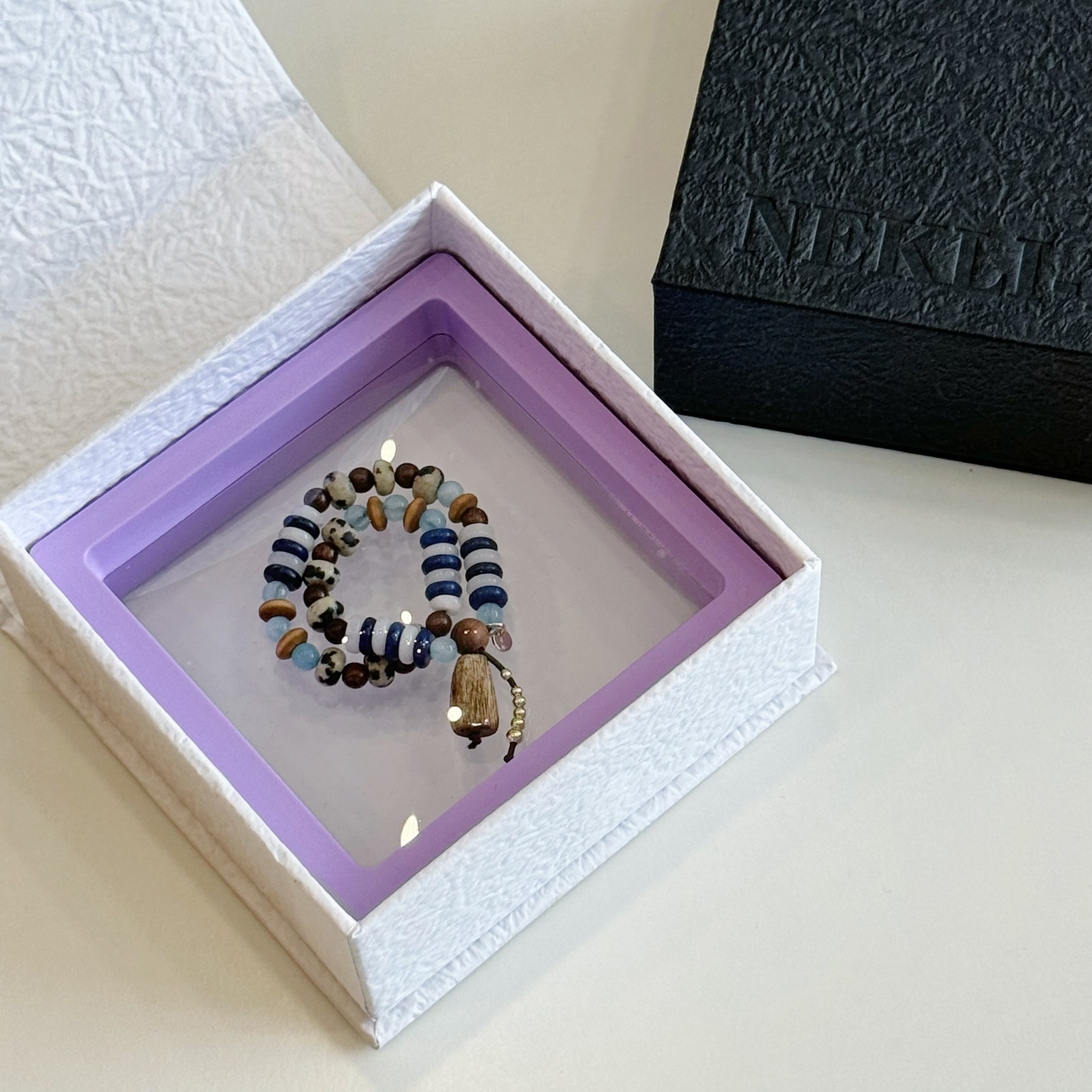 Luxury Magnetic Flip-top Jewelry Box - Textured Black & White Book-Style Gift Box for Bracelets and Necklaces - Premium Rigid Magnetic Closure Packaging