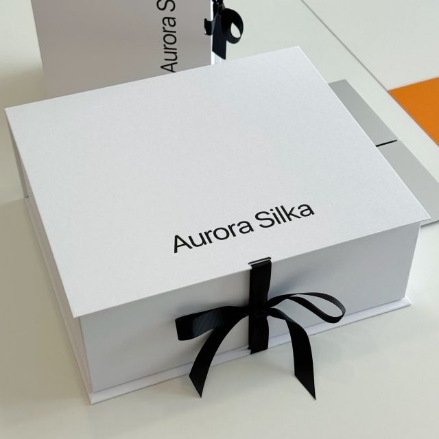 Custom Logo Luxury White Jewelry Box with Black Silk Ribbon - Elegant Magnetic Flip Top Gift Box for Jewelry Branding - Premium Necklace & Bracelet Packaging