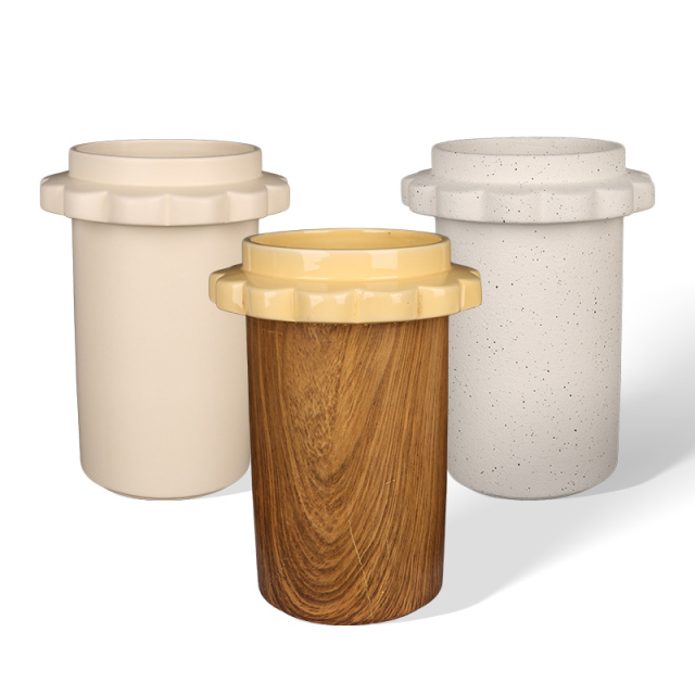Wholesale Simple ceramic vase with a slim waistline and scarf-like border