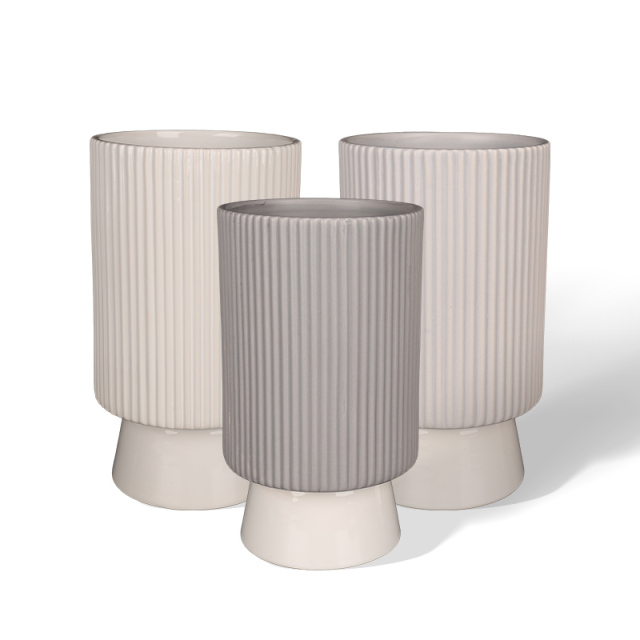 Wholesale Minimalist ceramic vertical stripe relief raised flower pot