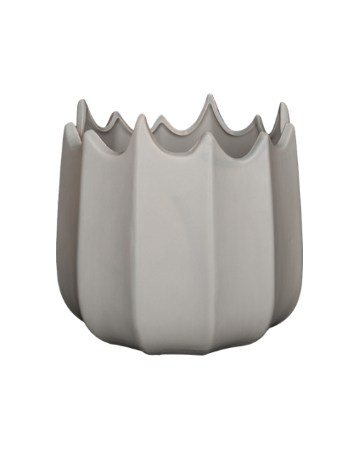 Wholesale Artistic Ceramic Flower Pot with Petal-Style Edges