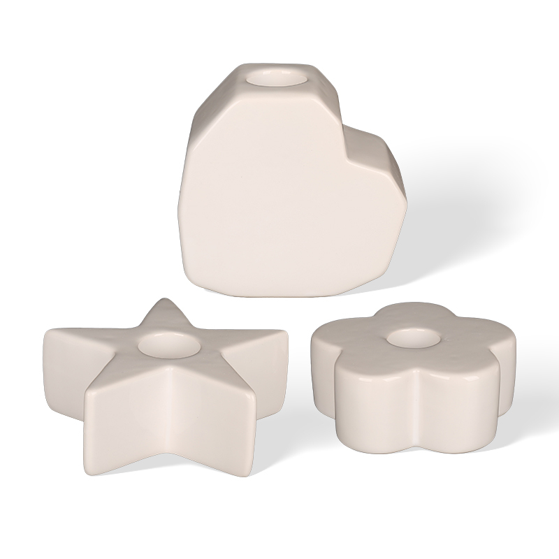 Wholesale Candlestick with multiple simple and elegant designs