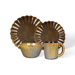 Wholesale Ceramic tableware with petal fan-shaped texture