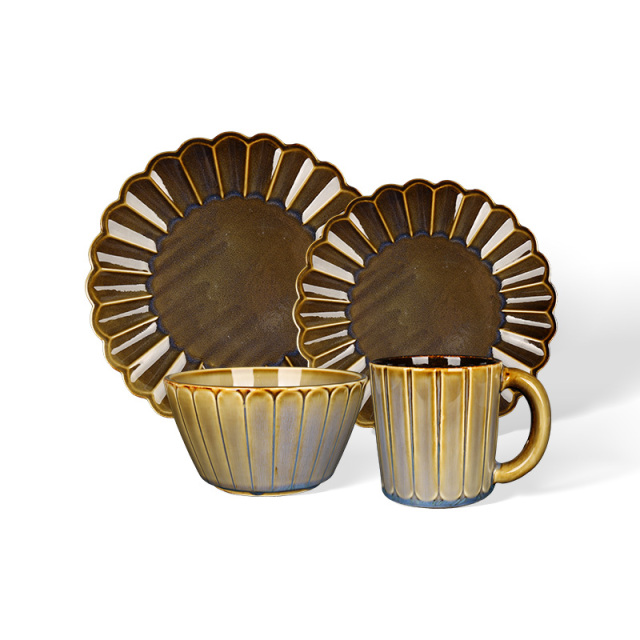 Wholesale Ceramic tableware with petal fan-shaped texture