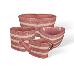 Wholesale Handmade ceramic heart-shaped vase