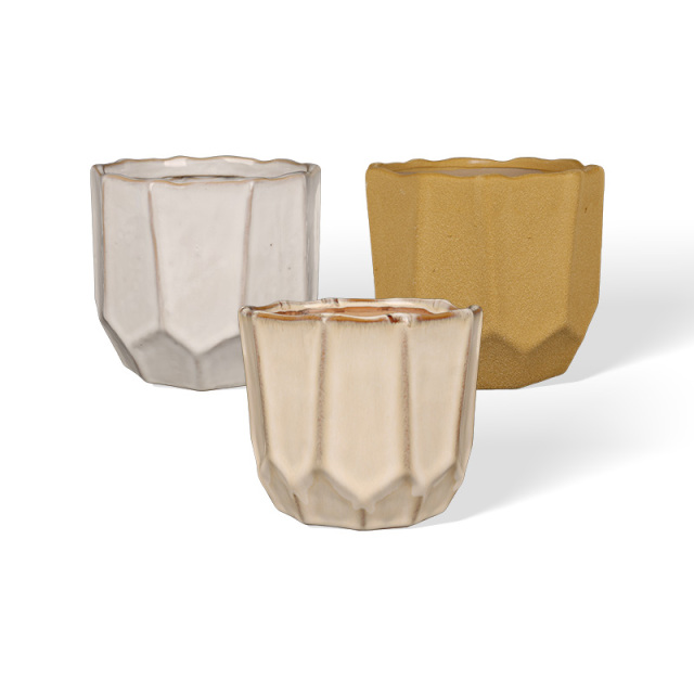 Wholesale of Ceramic Vase with Three-dimensional Geometric Facets