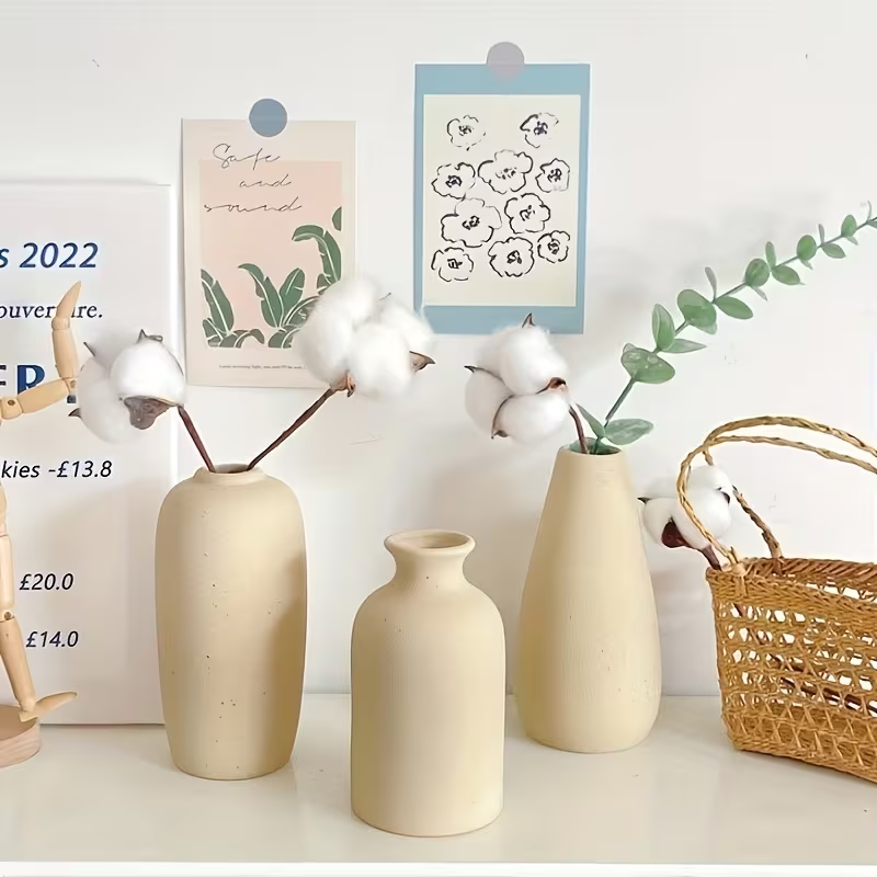 Factory Wholesale minimalist ceramic vases with simple designs