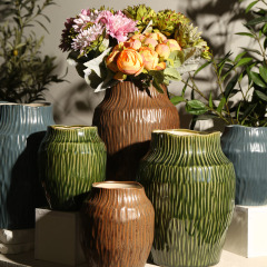 Factory Wholesale retro textured ceramic vases