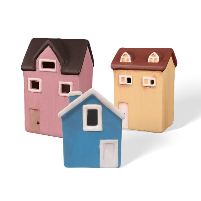 Wholesale Hand-painted small house ceramic figurine series