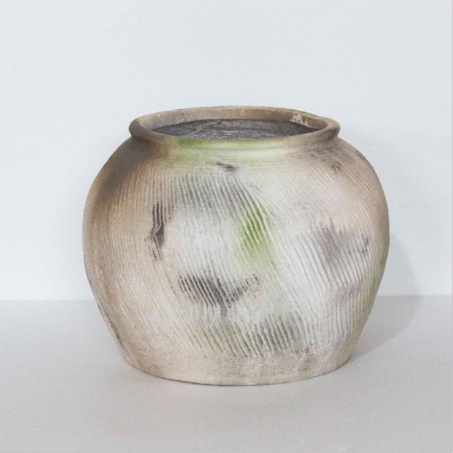 Wholesale mossy vertical stripe magnesium oxide flower pot