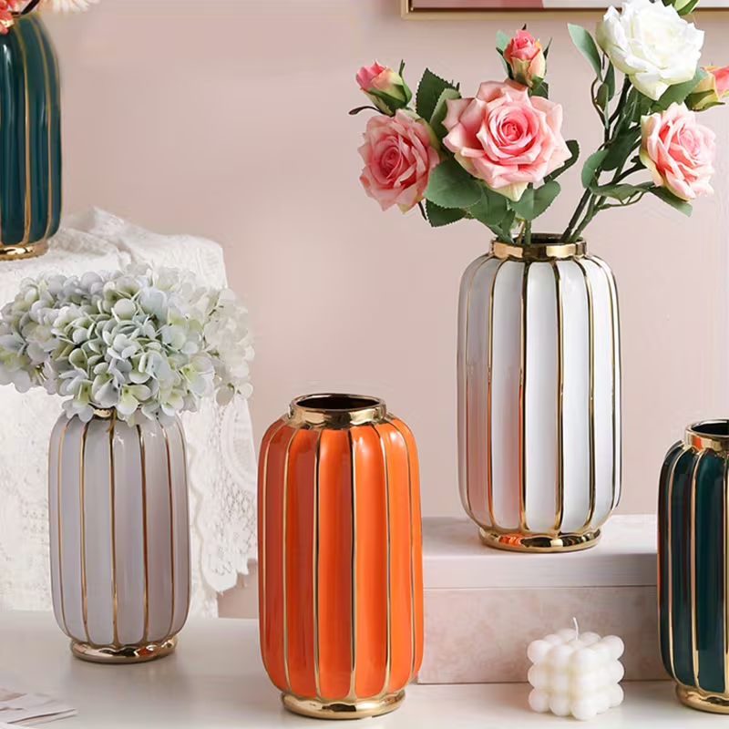 Wholesale Luxury Gold-plated Vertical-patterned Ceramic Vase