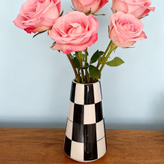 Wholesale black and white checkerboard ceramic vase