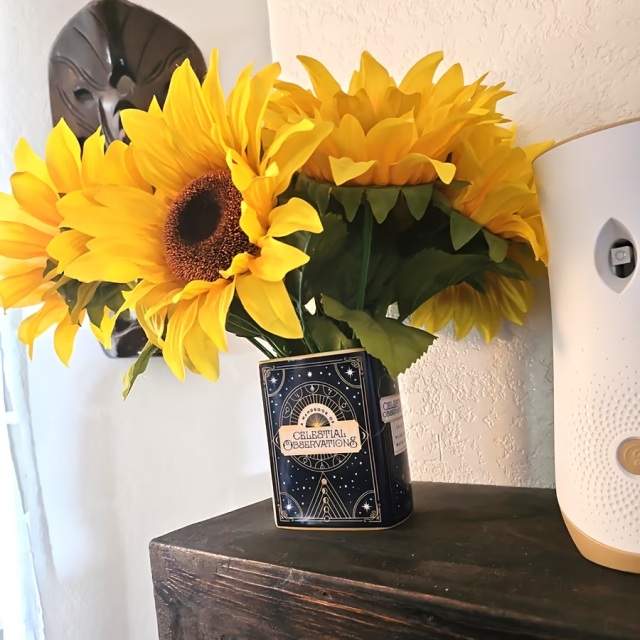 Wholesale Magic Book-shaped Ceramic Vase