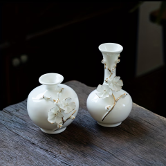 Wholesale gilded and carved ceramic vase