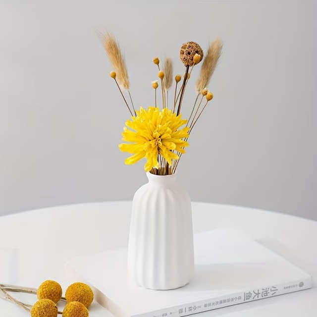 Wholesale vertical striped ceramic small vase