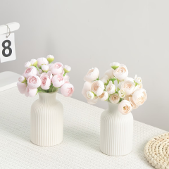 Wholesale vertical striped cream-white ceramic small vase with flowers
