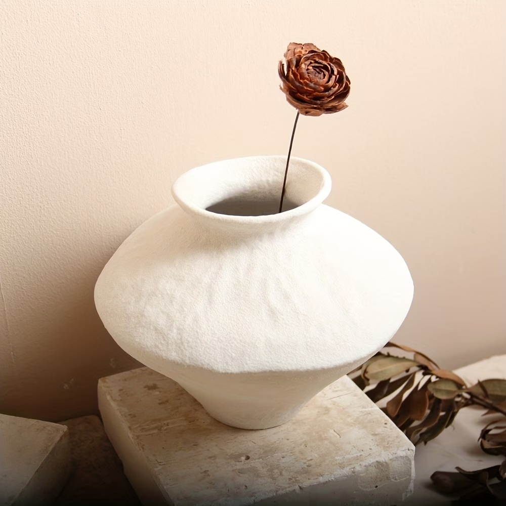Wholesale Plain-textured Ceramic Vase with Floral Pattern