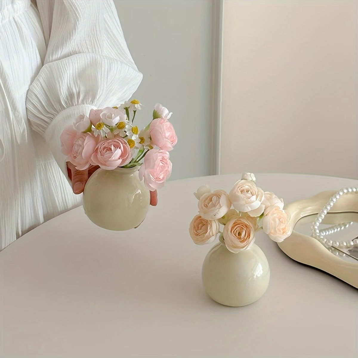 Wholesale white round ceramic mini flower vases with small floral designs