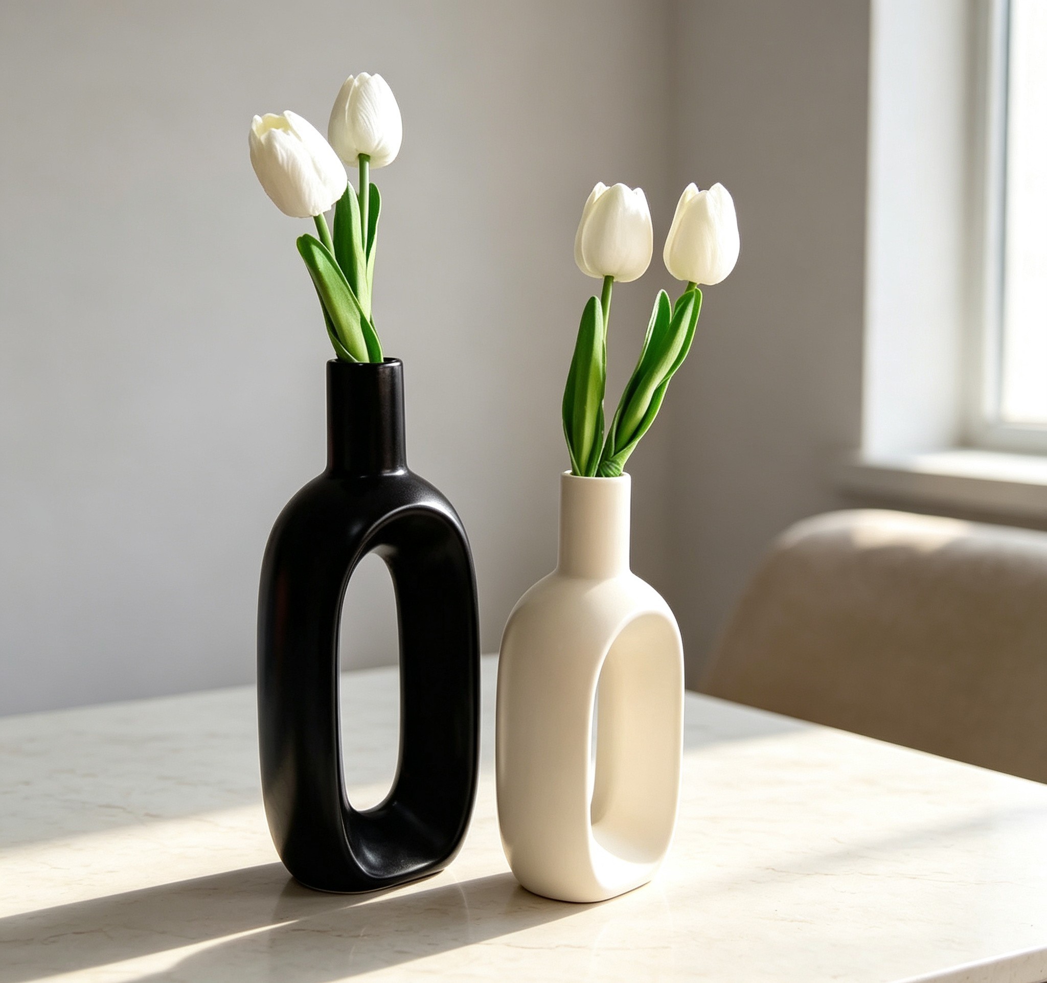 Wholesale Hollow Oval Ceramic Vase Set