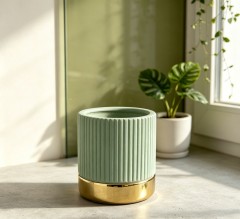 Wholesale Ribbed Ceramic Planter with Gold Base, Modern Decorative Indoor Plant Pot for Home Office Hotel Decor