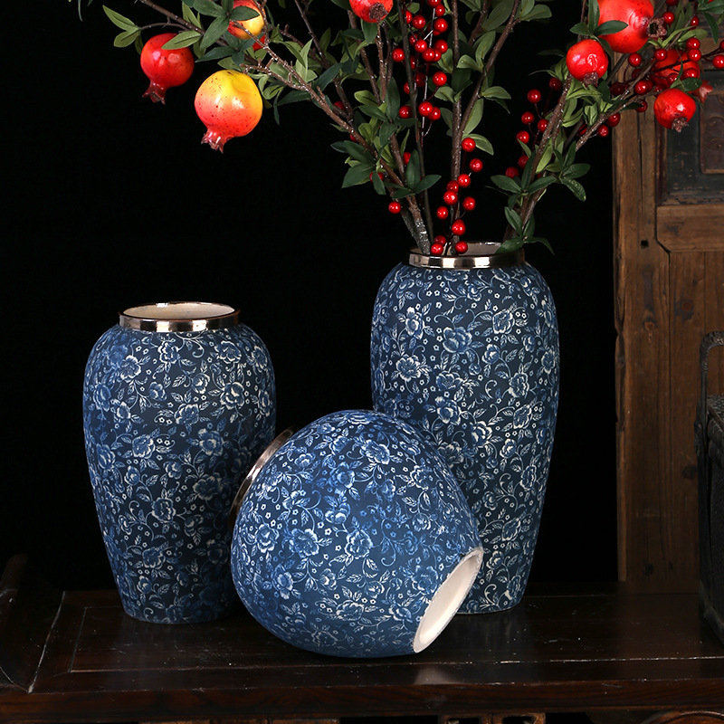 Blue & White Ceramic Vases: Celebrating Chinese Porcelain Heritage in ...