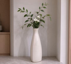 Wholesale White Matte Minimalist Ceramic Vase, Slim Tall Table Vase with Smooth Glaze for Modern Interior Decor