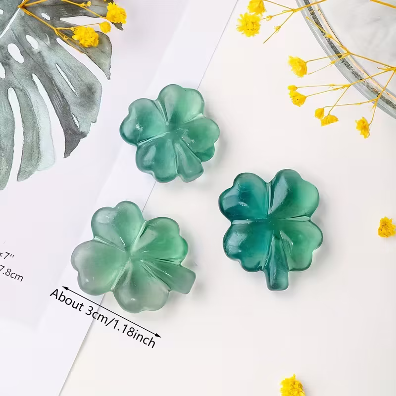 1pc Natural Green Fluorite Crystal Four Leaf Clover Pocket Ornament