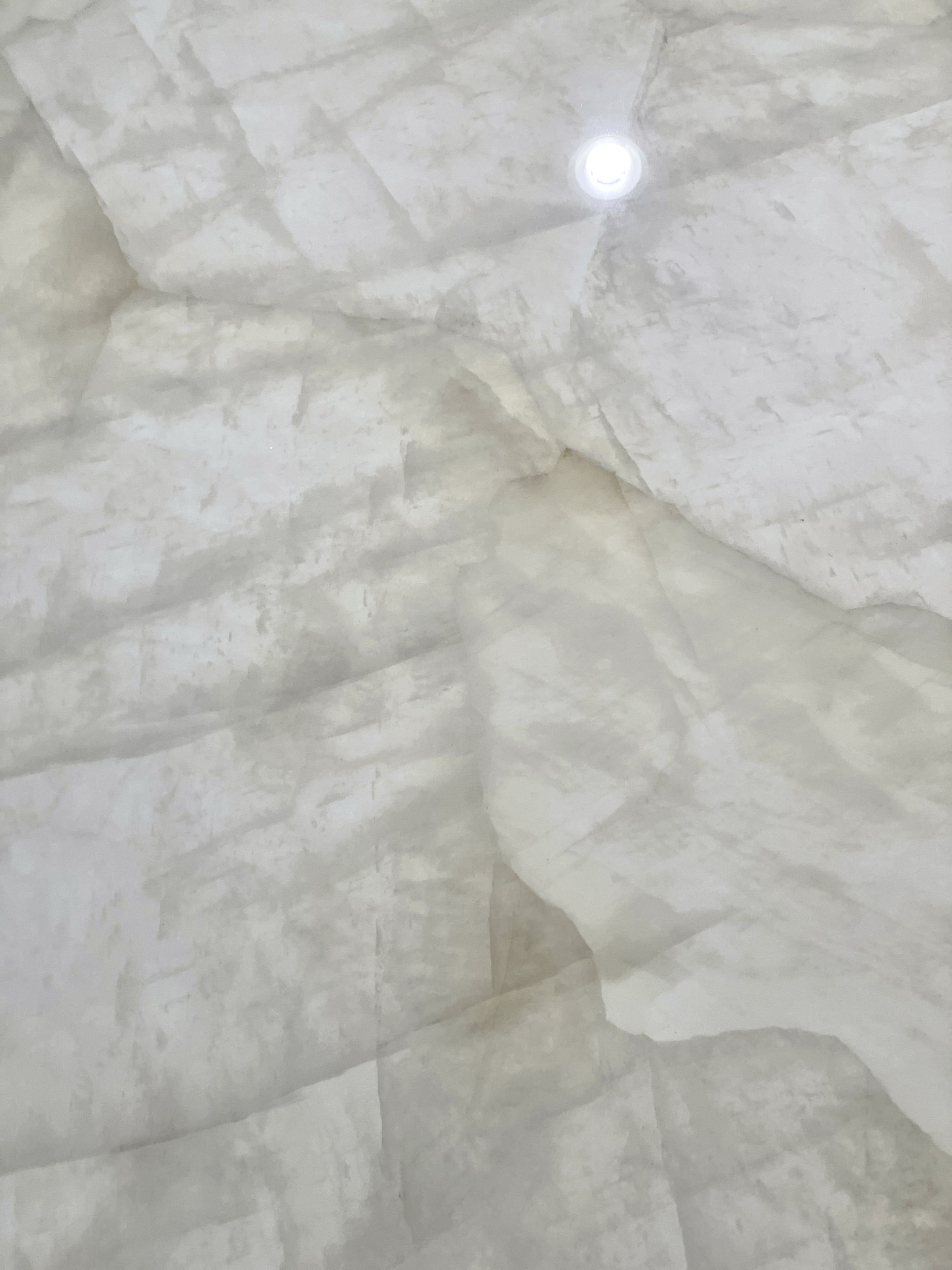 Lustrous Light White