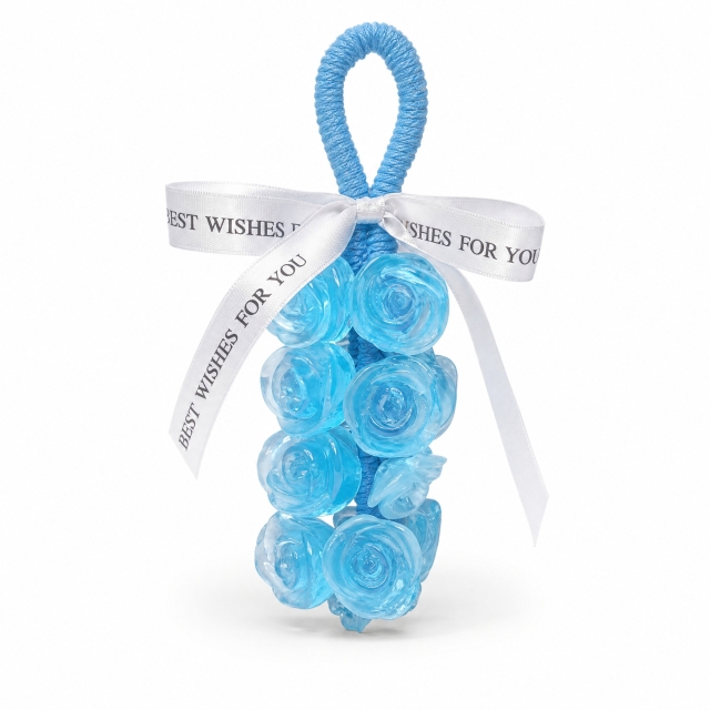 Grappe de Savons Parfumé Bleu Azur en Forme de Roses – Pendentif Aromatique Suspendu Translucide pour Maison, Armoire & Sapin de Noël – Idée Cadeau Féerique & Décoration Élégante