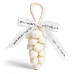 Savon Artisanal Parfumè Suspendu en Forme de Coquillage – Savon Parfumé aux Huiles Essentielles avec Corde de Suspension – Idée Cadeau de Noël Élégante, Décoration & Diffuseur de Parfum pour Salle de Bain et Armoire