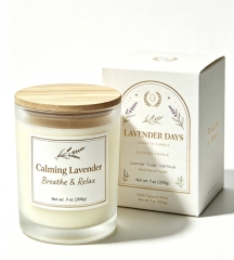 Bougie Parfumée Lavande Apaisante, Bougie en Verre Givré 200g Cire de Soja Naturelle avec Couvercle en Bois, Parfum Lavande Cèdre Musc Doux Aromathérapie, Coffret Luxe Idéal Cadeau Noël et Panier Cadeau
