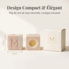 Bougie Parfumée Cube Lettre M Personnalisée Cire de Soja Naturelle Coulée à la Main Texture Marbrée, Parfum Vanille & Sapin, Coffret Cadeau Luxe Doré, Déco Noël Personnalisé, Cadeau d’entreprise et Amis pour Chambre et Table